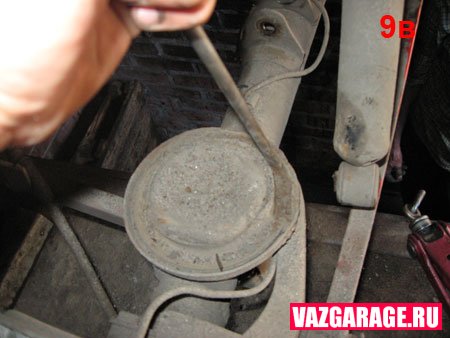 Как поставить заднюю пружину ваз 2105